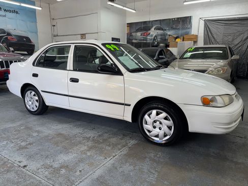 Used 1999 Toyota Corolla VE image 9