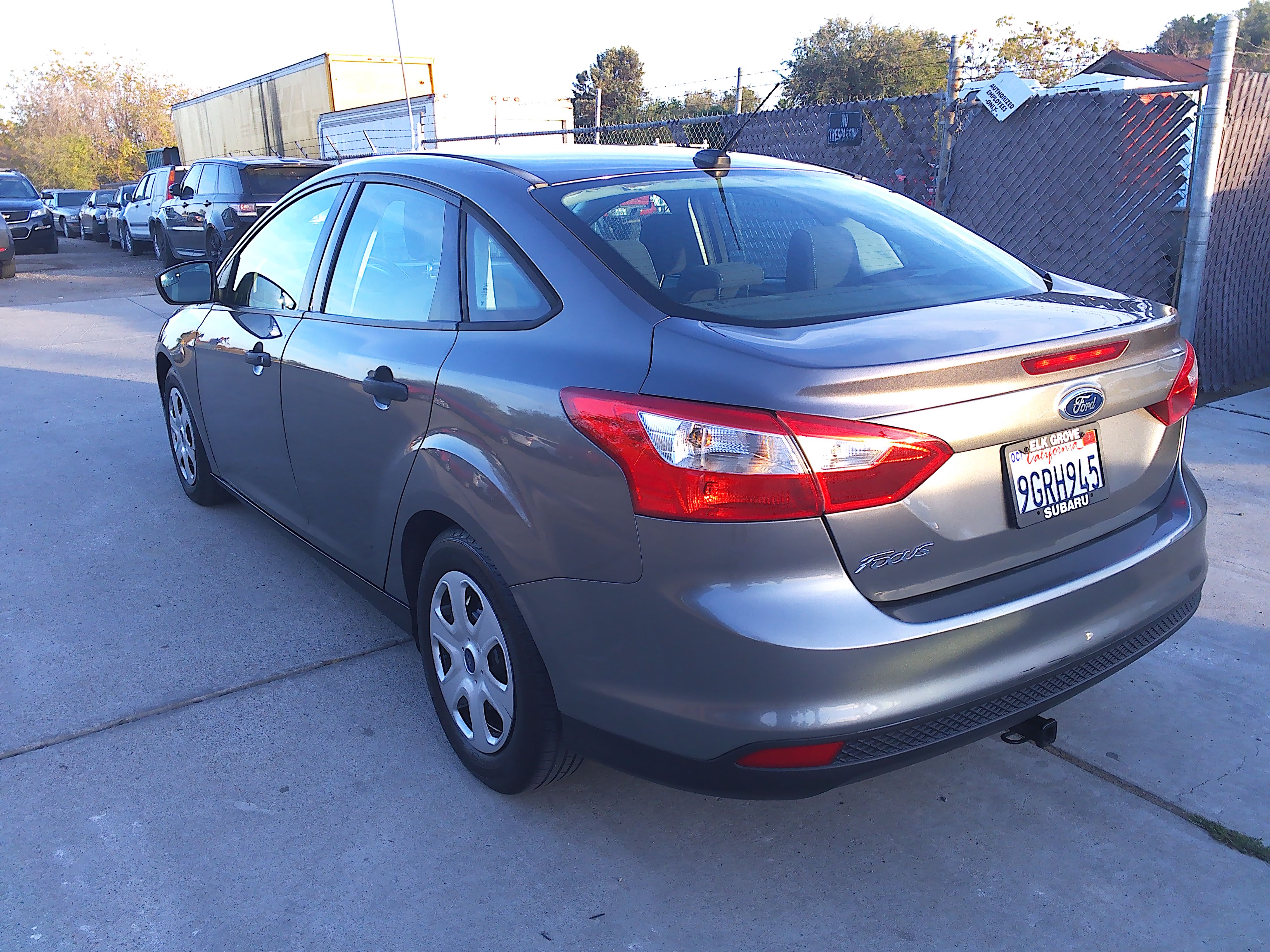 Used 2014 Ford Focus S Sedan FWD image 3