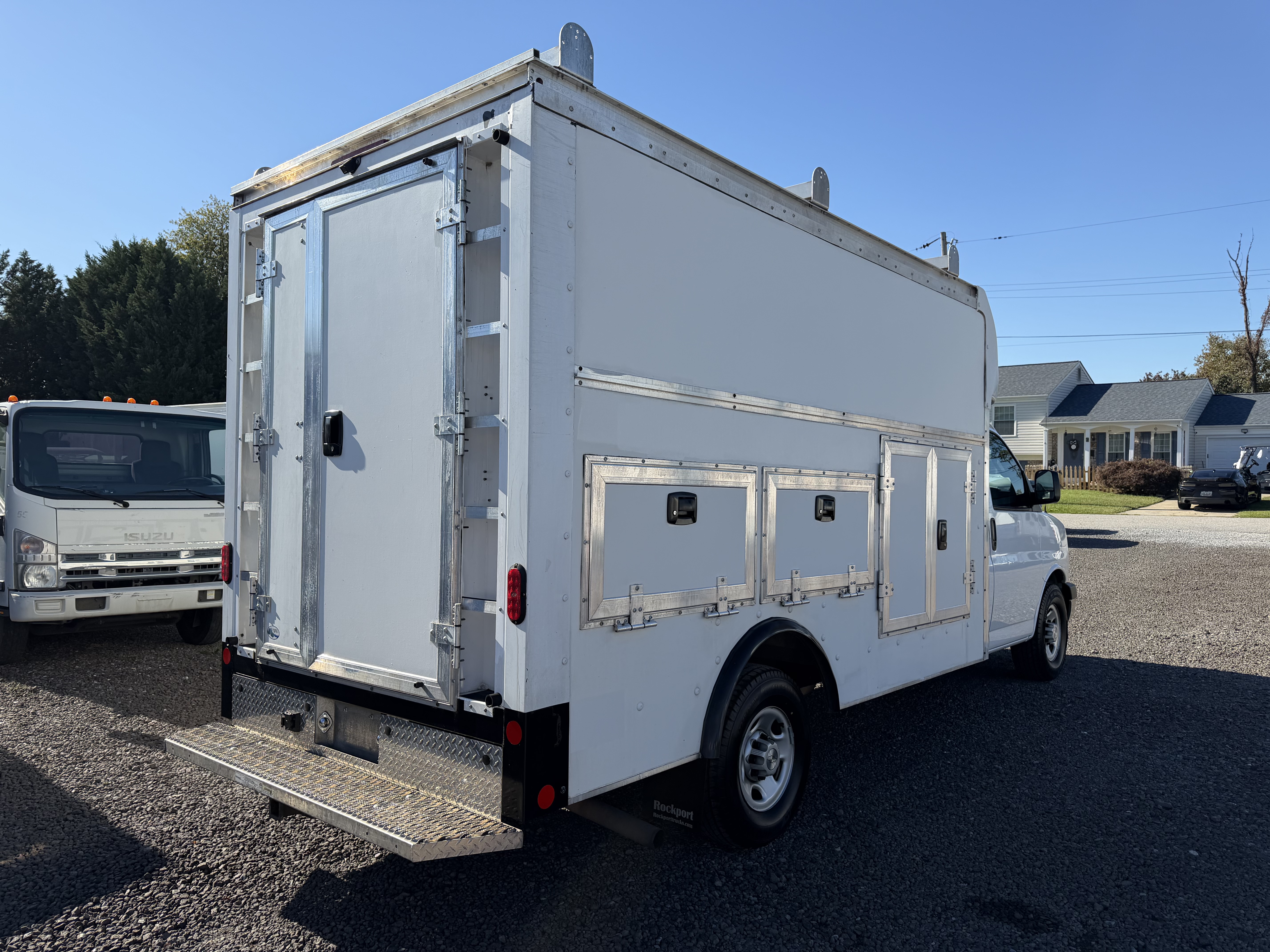 Used 2021 Chevrolet Express 3500 UNAVAIL RWD image 5