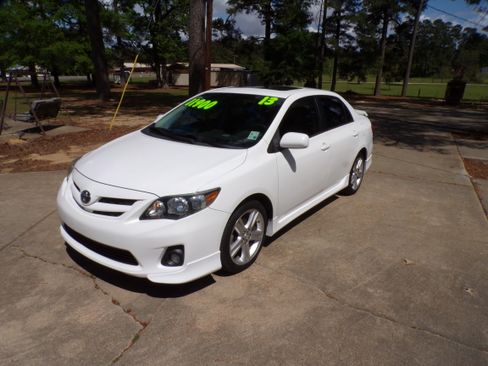 Used 2013 Toyota Corolla S Plus image 1