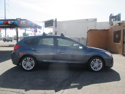 Used 2013 Subaru Impreza 2.0i Limited Hatchback AWD/4WD image 2