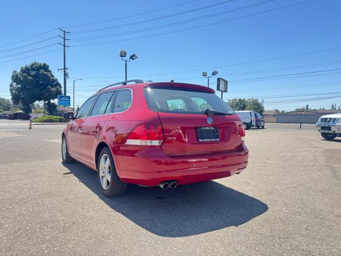 Used 2009 Volkswagen Jetta SE SportWagen FWD image 6