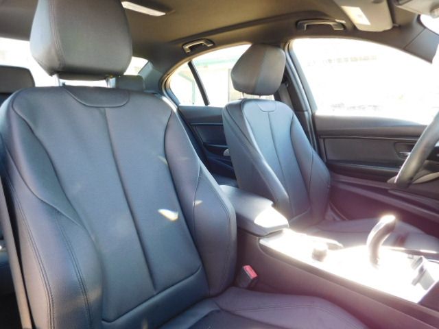 Used 2016 BMW 320i Sedan RWD image 21