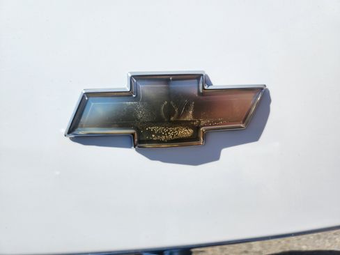 Used 2010 Chevrolet Impala LT image 10