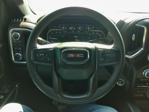 Used 2022 GMC Sierra 2500 AT4 image 74