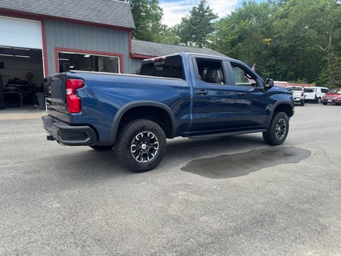 Used 2022 Chevrolet Silverado 1500 ZR2 image 3