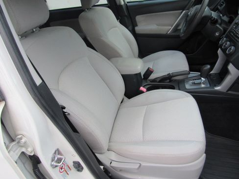 Used 2015 Subaru Forester 2.5i Premium image 16