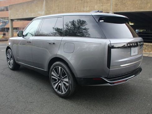 New 2025 Land Rover Range Rover SE image 11