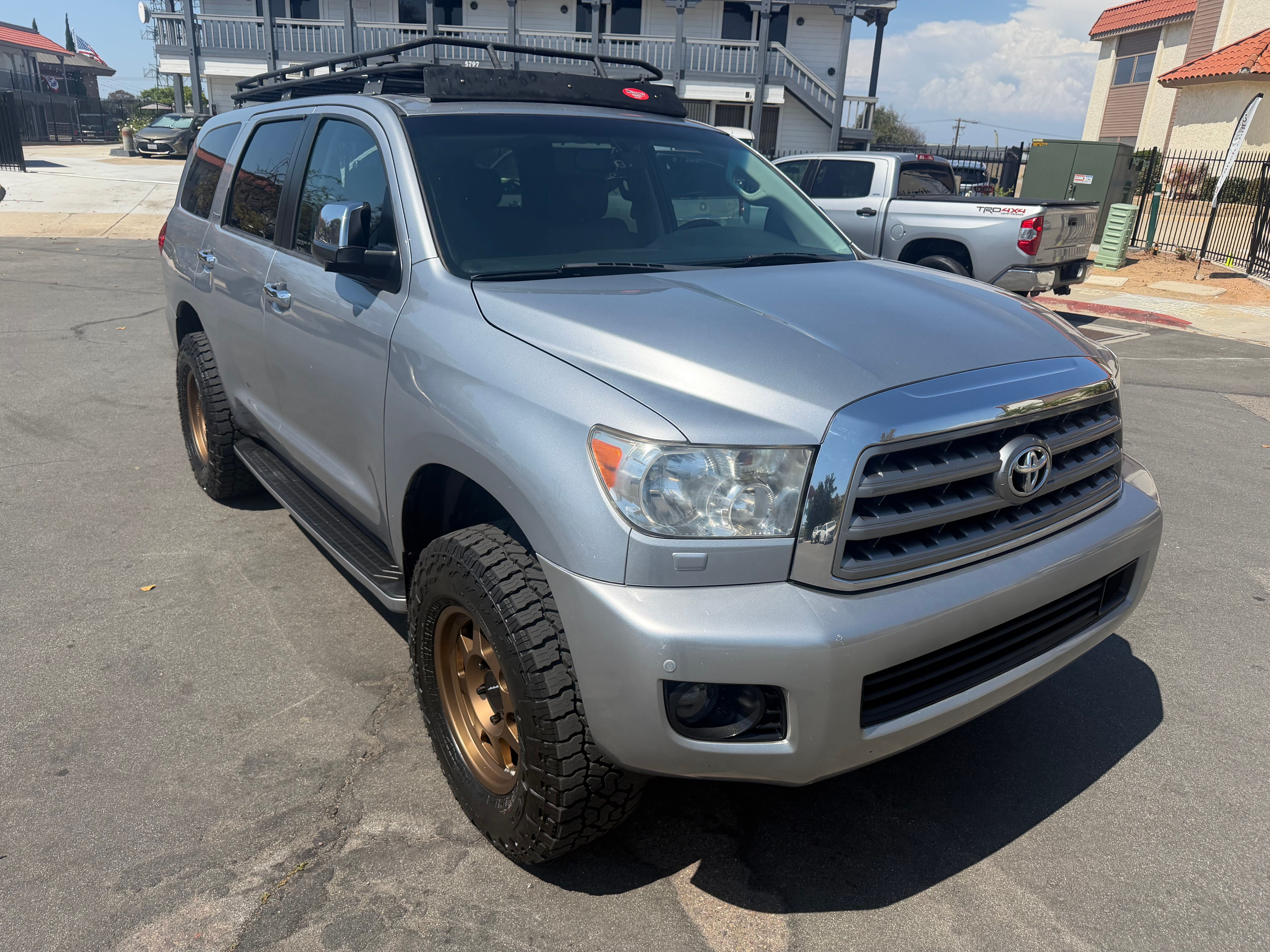 Used 2017 Toyota Sequoia Platinum AWD/4WD image 15