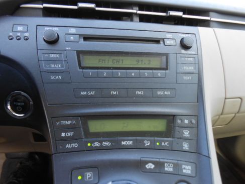 Used 2011 Toyota Prius Two FWD image 14