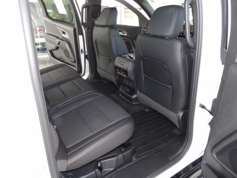 Used 2025 Chevrolet Silverado EV 4x4 Crew Cab RST image 24