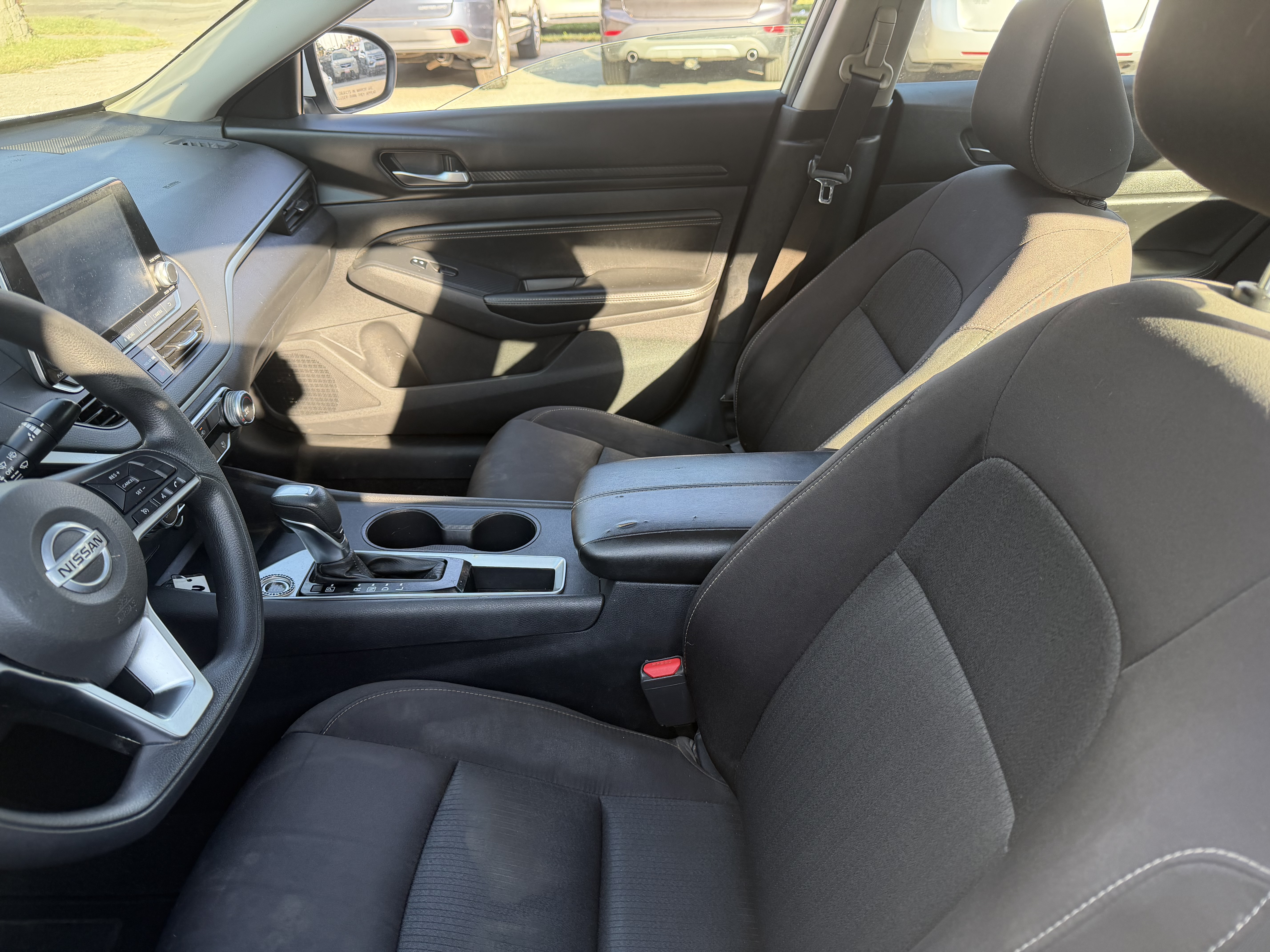Used 2020 Nissan Altima 2.5 S FWD image 12