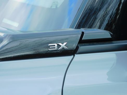 Used 2025 GMC Hummer EV 3X image 18