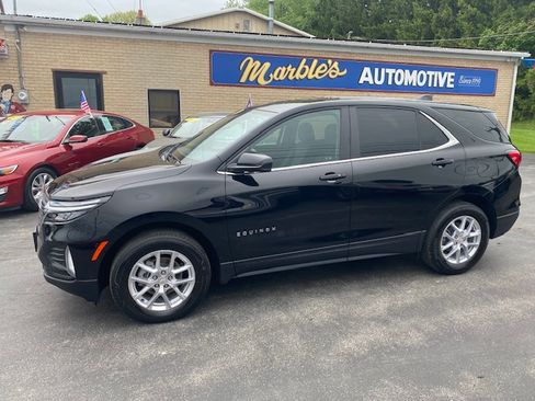Used 2023 Chevrolet Equinox AWD LT w/ 1LT image 3