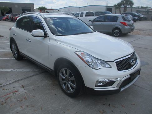 Used 2017 INFINITI QX50 Journey image 6