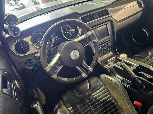 Used 2013 Ford Mustang Shelby GT500 image 8