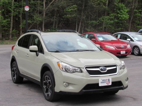 Used 2013 Subaru XV Crosstrek 2.0i Premium AWD/4WD image 10