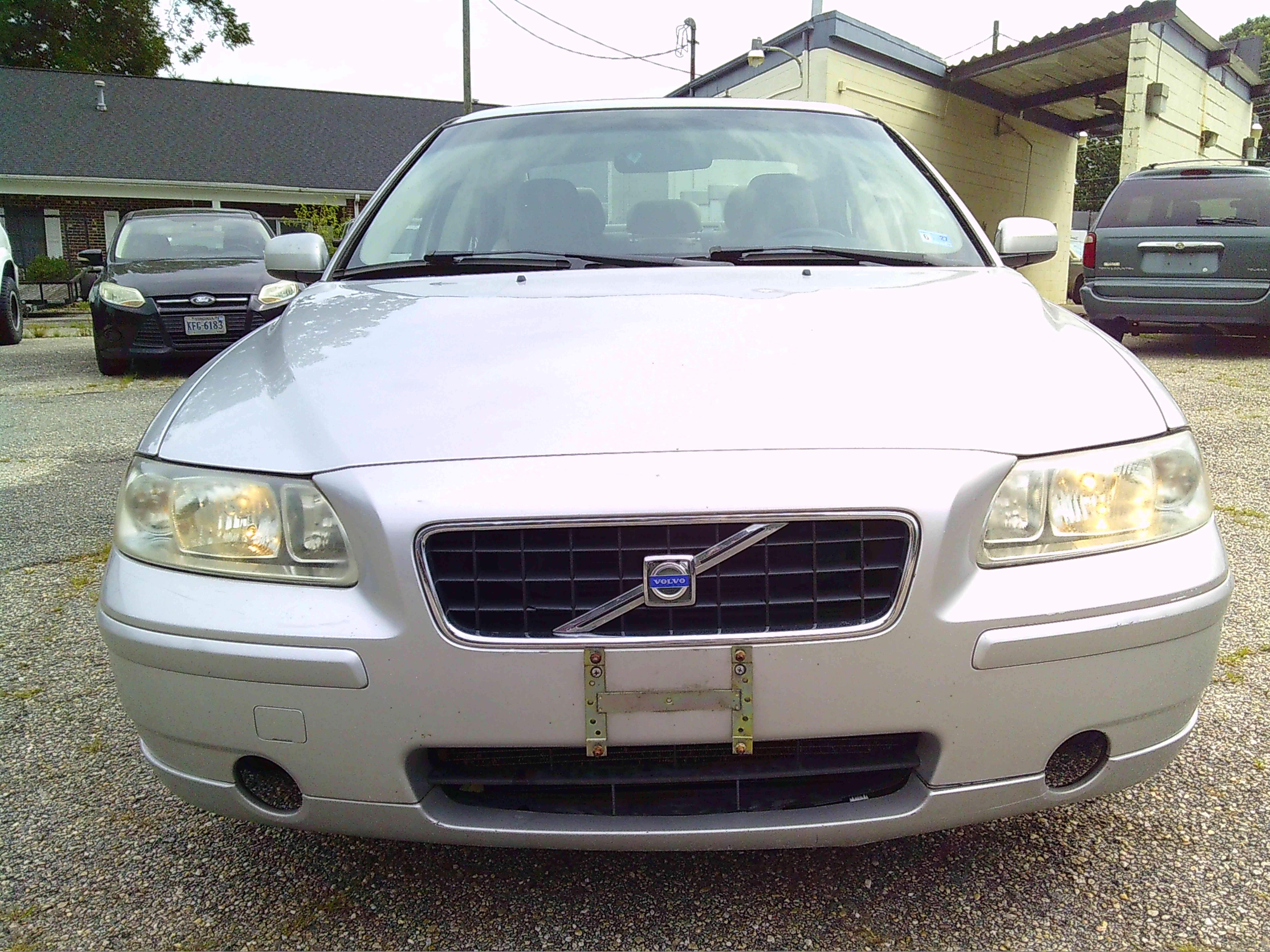 Used 2005 Volvo S60 2.4 FWD image 2