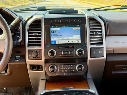 Used 2019 Ford F250 King Ranch image 19