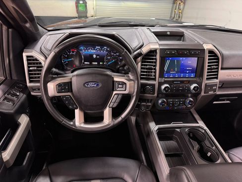 Used 2021 Ford F250 Platinum image 23