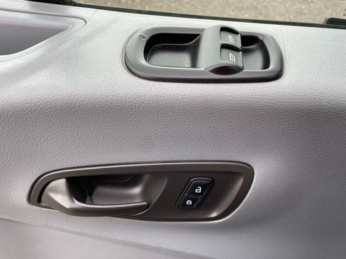 Used 2017 Ford Transit 350 image 12