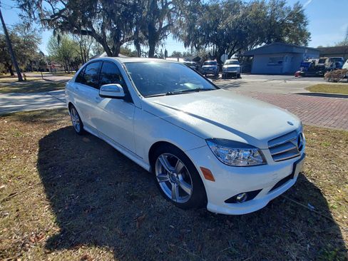 Used 2008 Mercedes-Benz C 300 Sport image 3