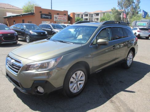 Used 2019 Subaru Outback 2.5i Premium AWD/4WD image 18