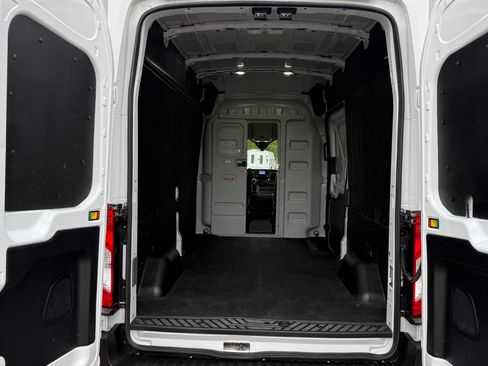 Used 2025 Ford Transit 250 148 High Roof RWD image 6