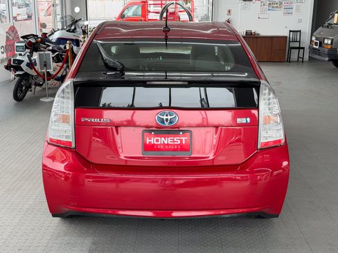 Used 2011 Toyota Prius Two image 5