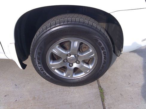 Used 2004 Toyota Highlander image 34