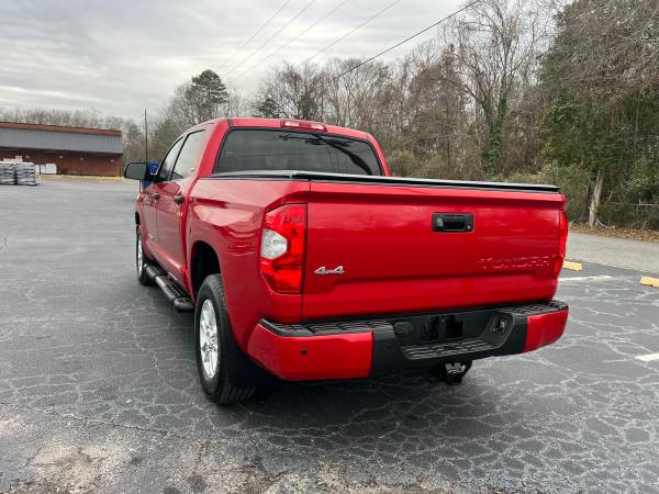 Used 2018 Toyota Tundra SR5 AWD/4WD image 5