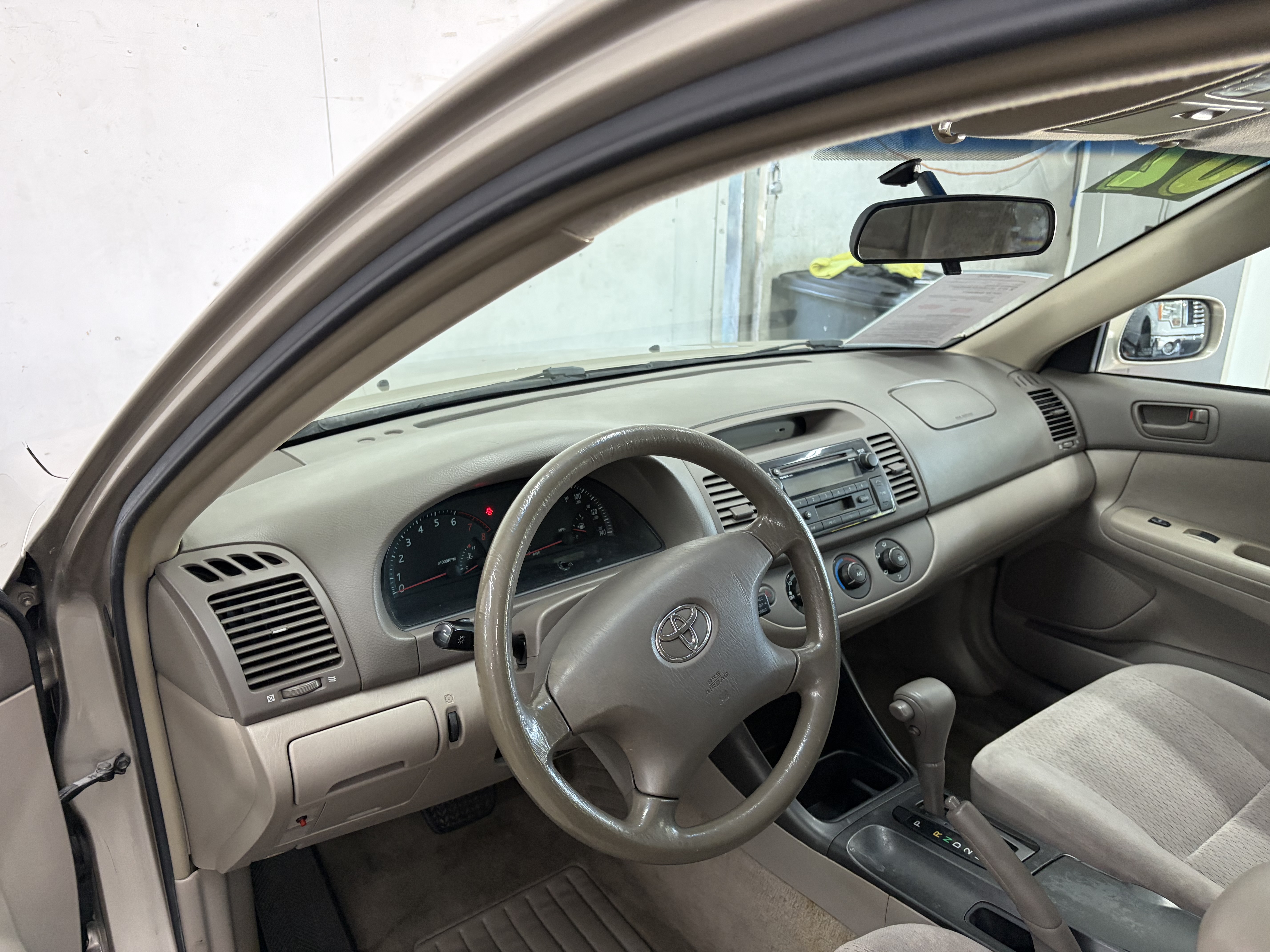 Used 2002 Toyota Camry LE Sedan FWD image 10