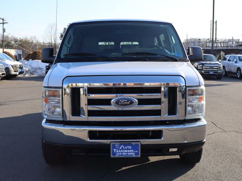 Used 2012 Ford E-350 and Econoline 350 XLT image 3