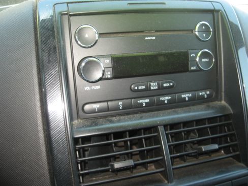 Used 2009 Ford Explorer 4WD XLT image 11
