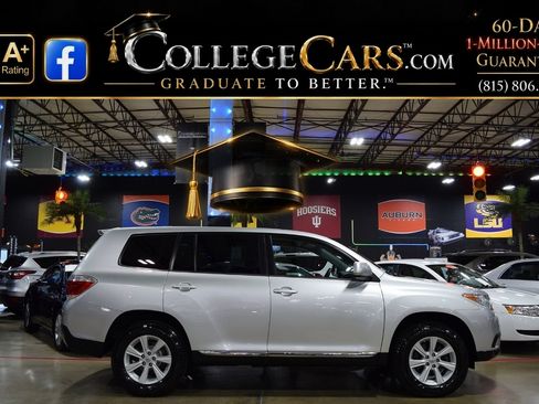 Used 2013 Toyota Highlander Plus V6 FWD image 5