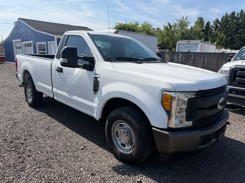 Used 2017 Ford F250 2WD Regular Cab Super Duty image 6