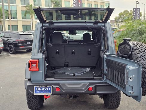 New 2026 Jeep Wrangler Unlimited Rubicon image 7