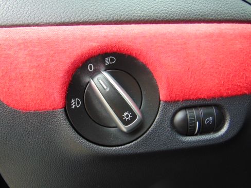 Used 2014 Volkswagen Jetta GLI Autobahn image 13