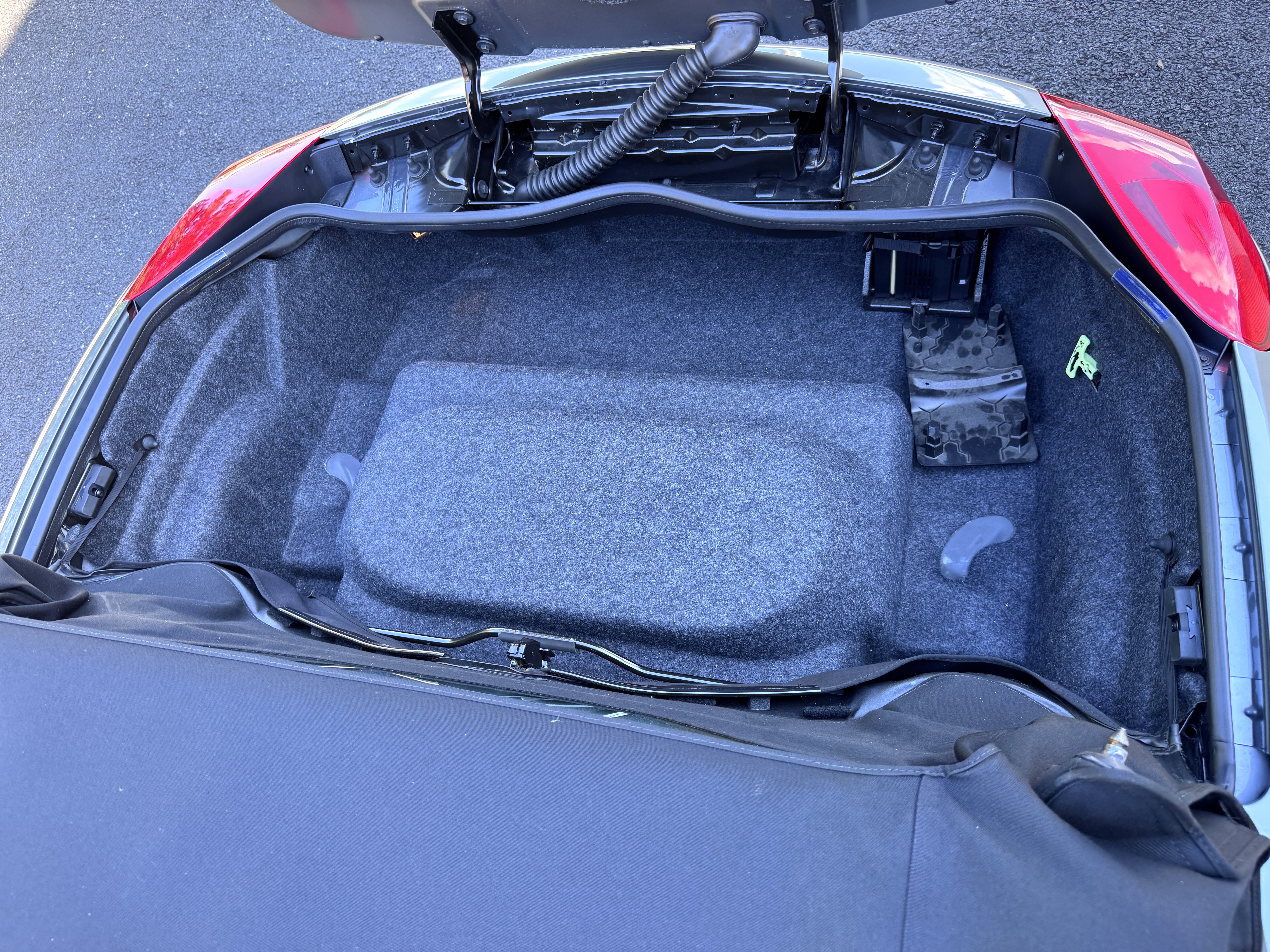 Used 2006 Pontiac Solstice RWD image 21