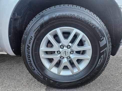 Used 2015 Nissan Frontier SV image 61