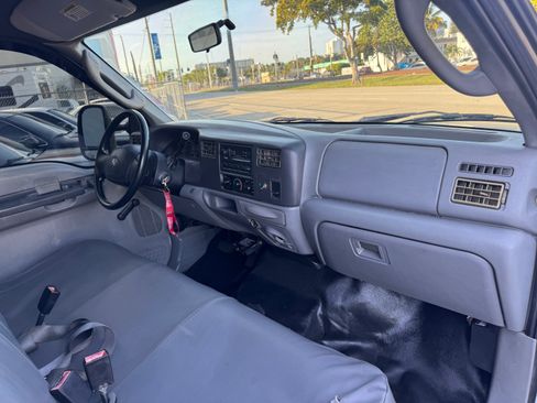 Used 2003 Ford F350 XL image 25