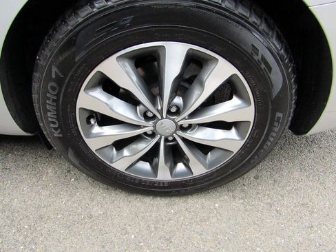 Used 2016 Kia Sedona SX FWD image 10