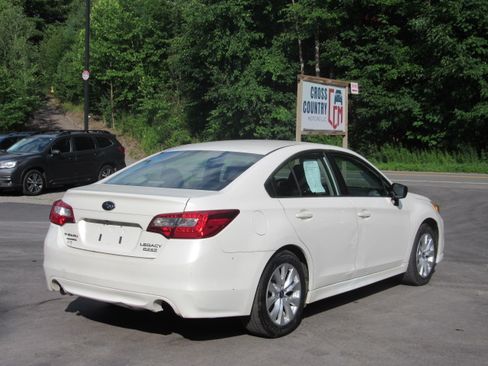 Used 2017 Subaru Legacy 2.5i AWD/4WD image 6