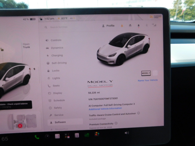 Used 2022 Tesla Model Y AWD Performance image 17
