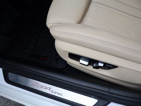 Used 2018 BMW 530i xDrive image 17