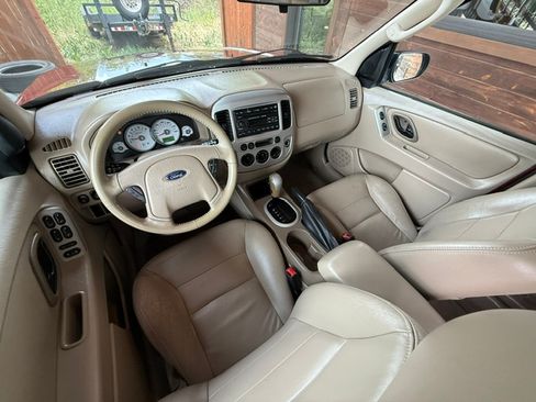 Used 2006 Ford Escape 4WD XLT image 14