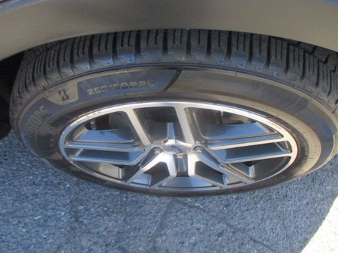 Used 2017 Ford Explorer Sport XLT image 21