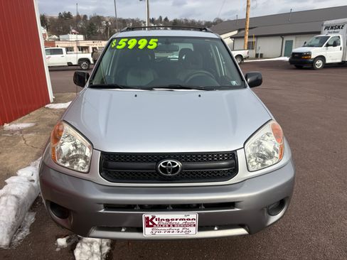 Used 2005 Toyota RAV4 image 5