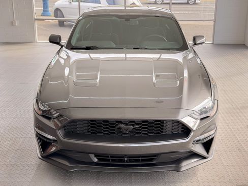 Used 2018 Ford Mustang EcoBoost image 2