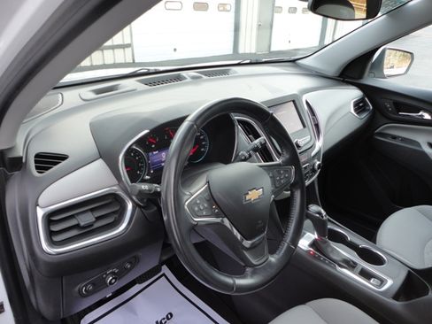Used 2020 Chevrolet Equinox LT image 13